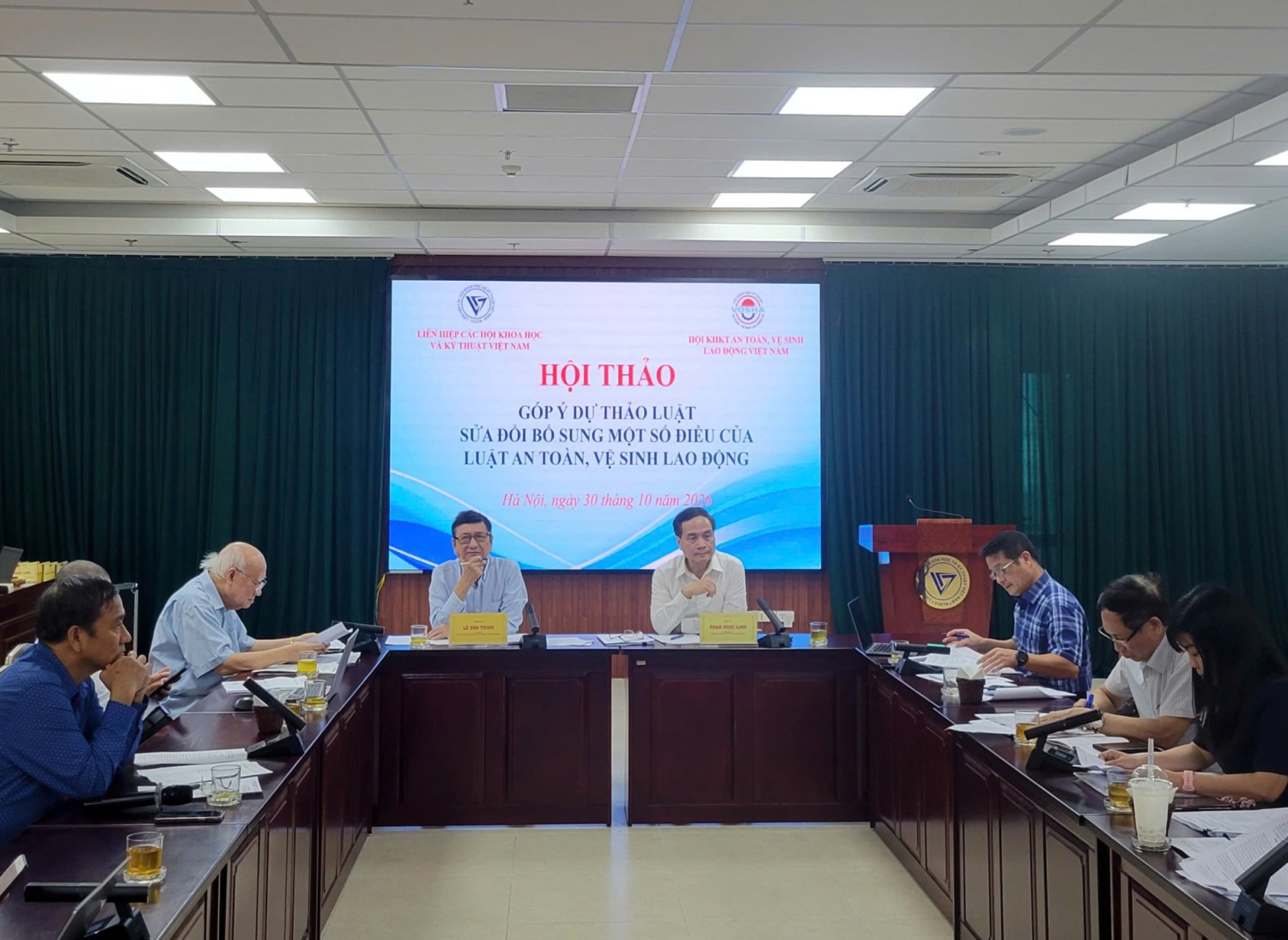 Quang cảnh hội thảo