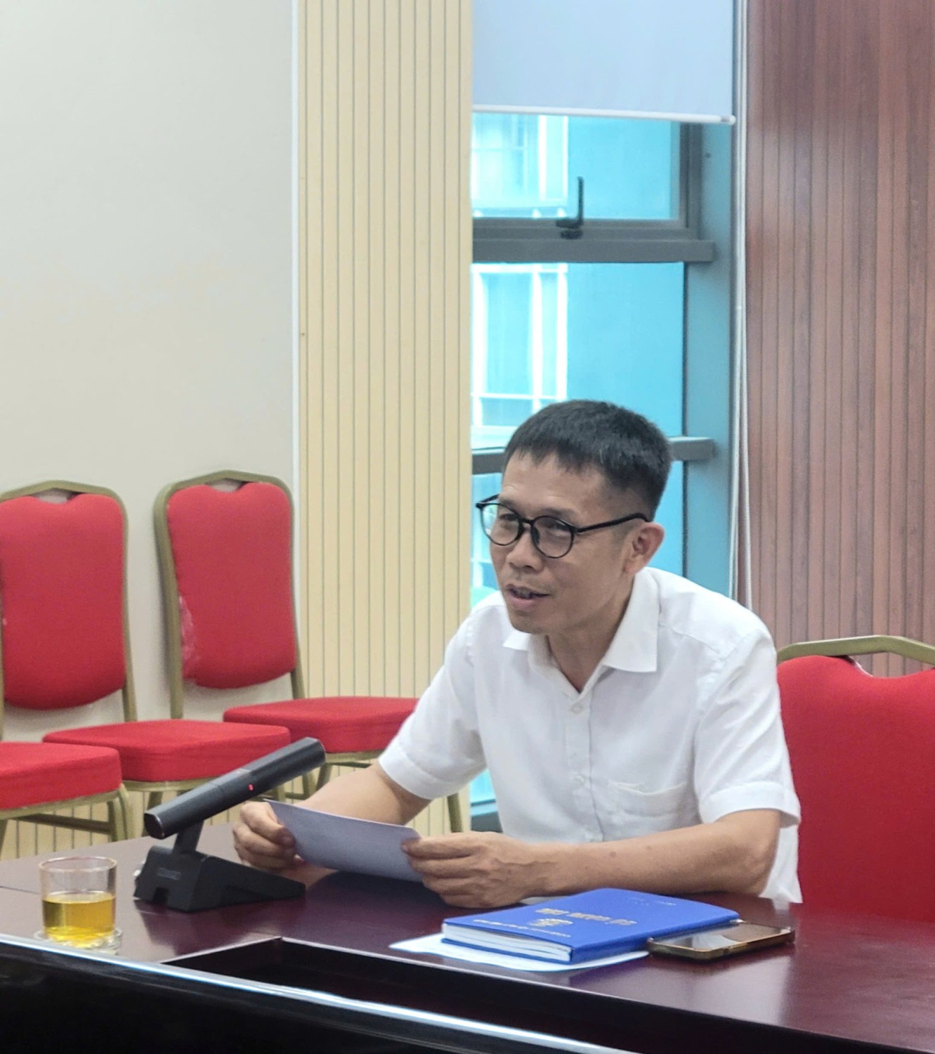 ThS. LS Đinh Việt Thanh, đại diện Tổng Công ty May 10 đóng góp ý kiến tại hội thảo